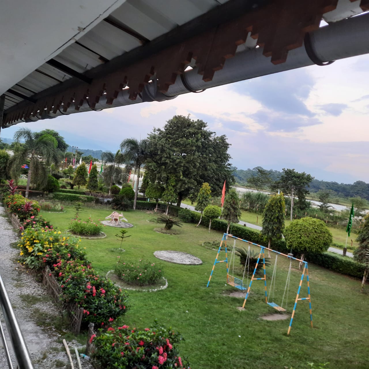 Gorumara Nature's Cottage Photo